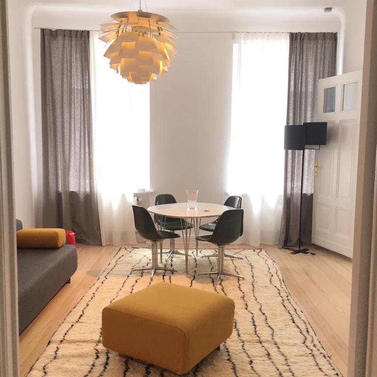 Luxury 2 Bedroom Apartment In The Heart Of Mitte, برلين الغرفة الصورة